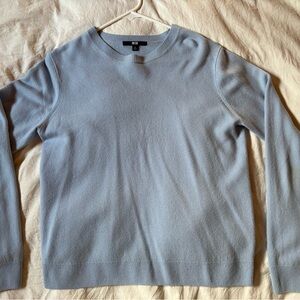 Uniqlo Women's Light Blue Crewneck Sweater